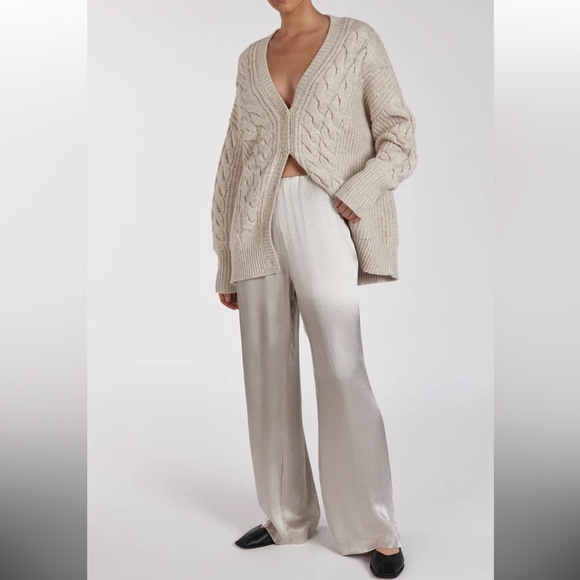 DISSH Eve chalk satin pants - Picture 2 of 15